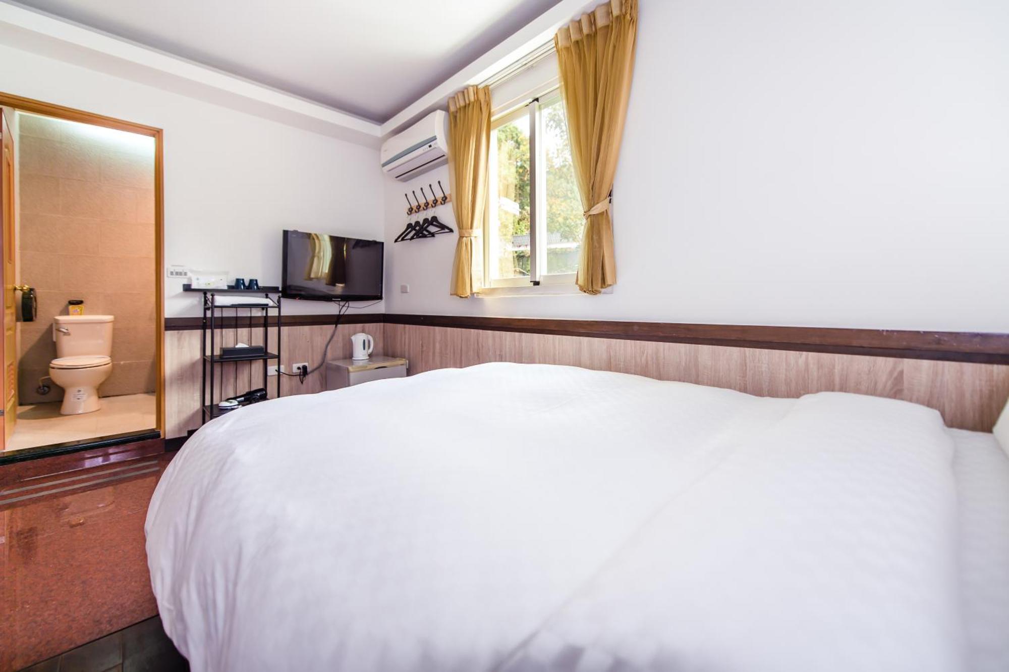 Moonlake B&B Yuchi Bilik gambar