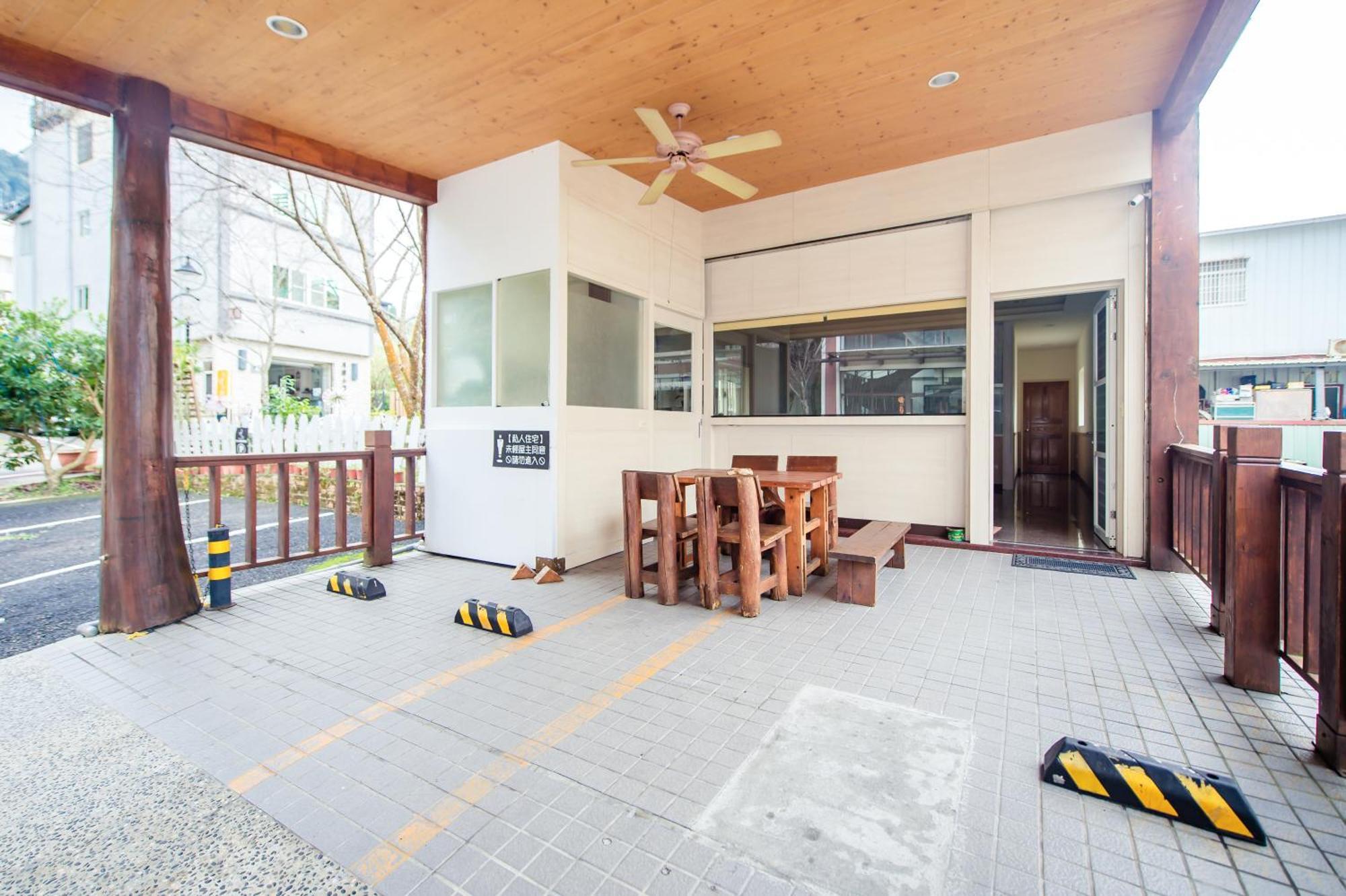 Moonlake B&B Yuchi Bilik gambar